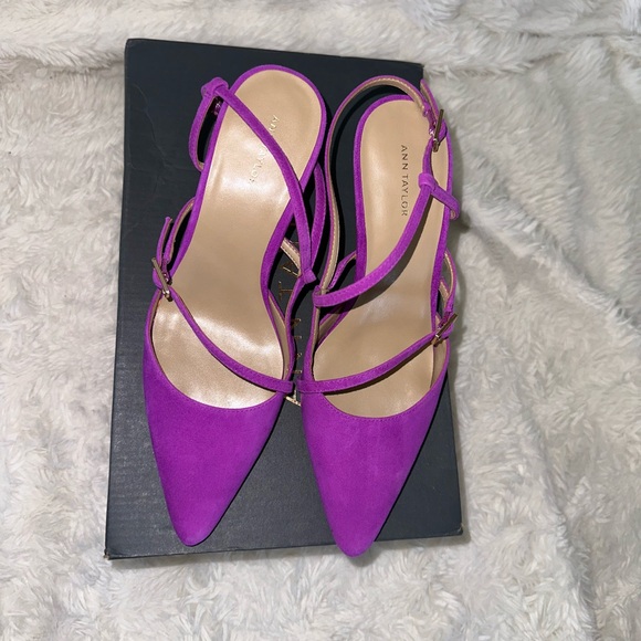 NWOT Womens ANN TAYLOR Strappy
Asymmetrical Suede Pumps Neon Fuchsia Heels 6.5 - Picture 5 of 8